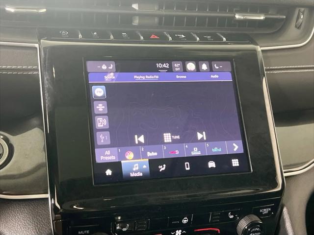 2023 Jeep Grand Cherokee L Laredo 4x4