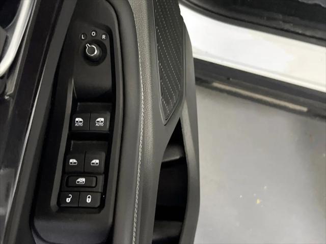 2023 Jeep Grand Cherokee L Laredo 4x4