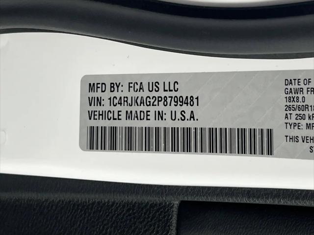 2023 Jeep Grand Cherokee L Laredo 4x4