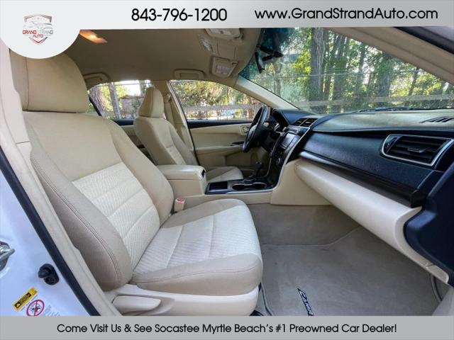 2017 Toyota Camry LE