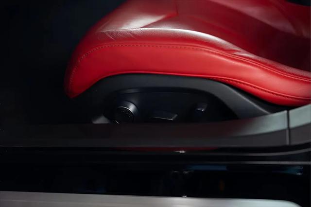 2023 Chevrolet Corvette Stingray RWD Convertible 2LT