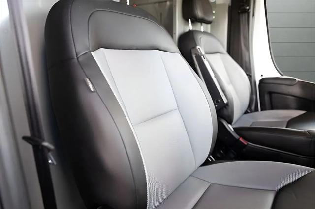 2024 Ram ProMaster 2500 Cargo Van Tradesman High Roof 136" WB w/Pass Seat