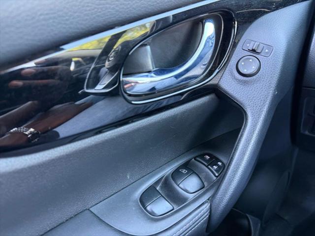 2022 Nissan Rogue Sport SL AWD Xtronic CVT