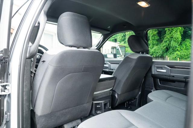 2022 Ram 3500 Big Horn Crew Cab 4x4 8' Box