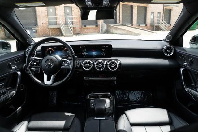 2021 Mercedes-Benz A 220 A 220