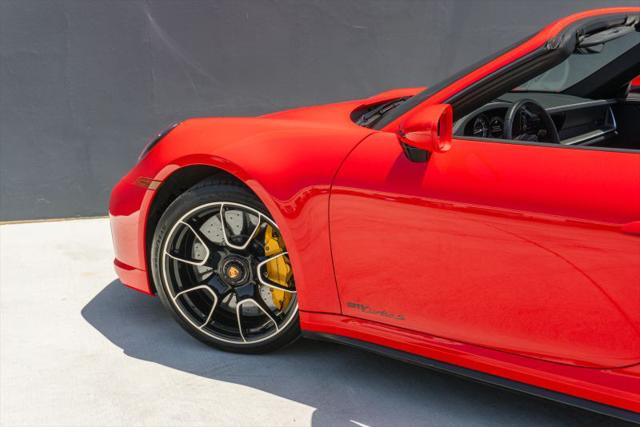 2024 Porsche 911 Turbo S Cabriolet
