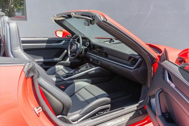 2024 Porsche 911 Turbo S Cabriolet