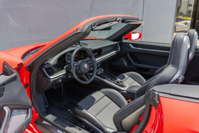 2024 Porsche 911 Turbo S Cabriolet