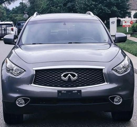 2017 INFINITI QX70 3.7