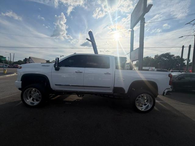 2024 Chevrolet Silverado 2500HD 4WD Crew Cab Standard Bed High Country