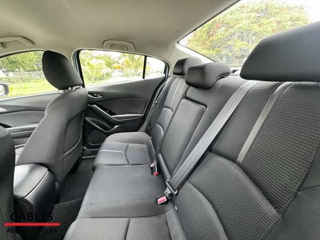 2018 Mazda Mazda3 Sport