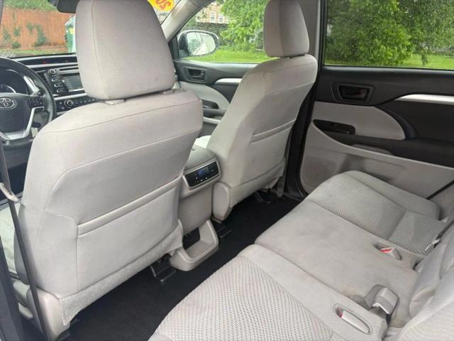 2018 Toyota Highlander LE