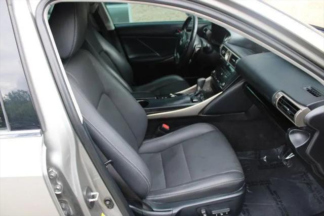 2016 Lexus IS 200t 200t