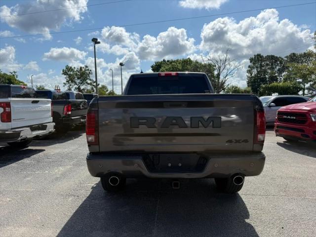 2017 Ram 1500 Night Crew Cab 4x4 5'7" Box