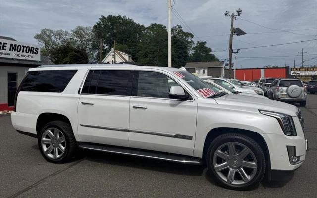 2018 Cadillac Escalade ESV Luxury