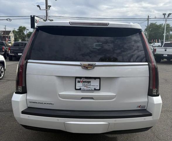 2018 Cadillac Escalade ESV Luxury