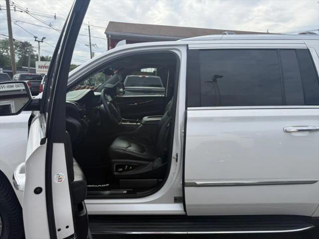 2018 Cadillac Escalade ESV Luxury