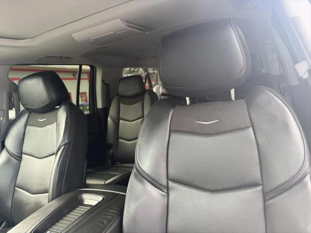 2018 Cadillac Escalade ESV Luxury