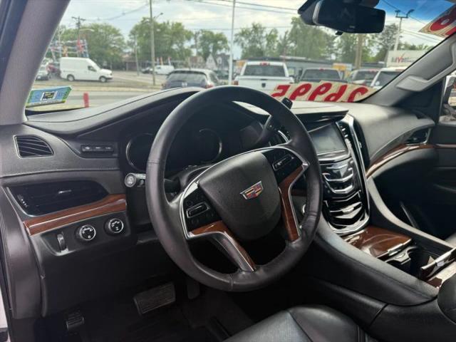 2018 Cadillac Escalade ESV Luxury