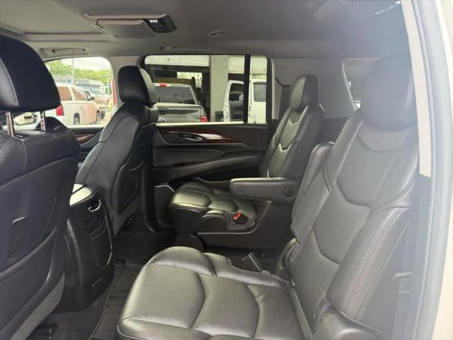 2018 Cadillac Escalade ESV Luxury
