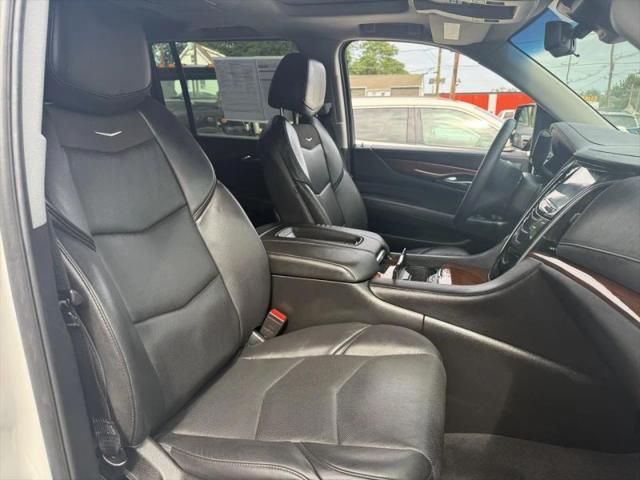 2018 Cadillac Escalade ESV Luxury