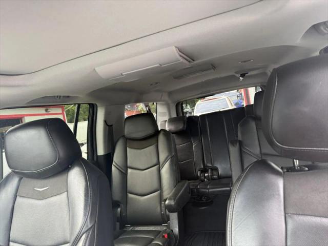2018 Cadillac Escalade ESV Luxury