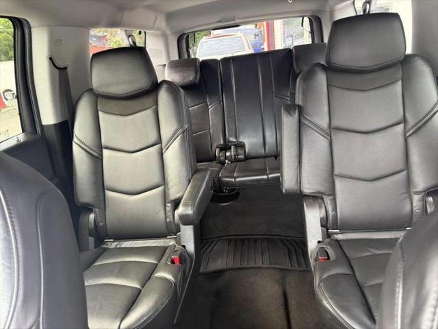 2018 Cadillac Escalade ESV Luxury