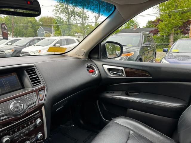 2013 Nissan Pathfinder SL