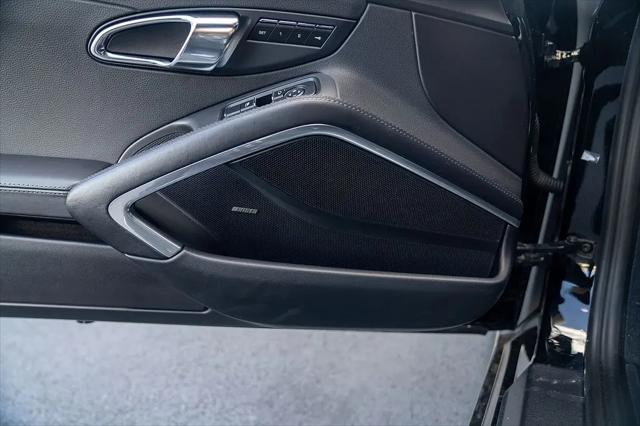 2016 Porsche 911 Carrera Black Edition