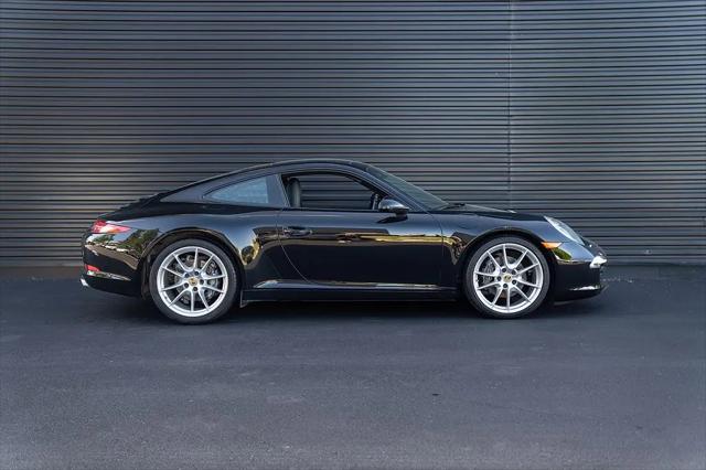 2016 Porsche 911 Carrera Black Edition