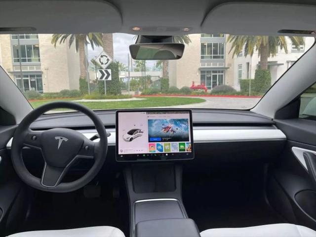 2022 Tesla Model 3 Rear-Wheel Drive