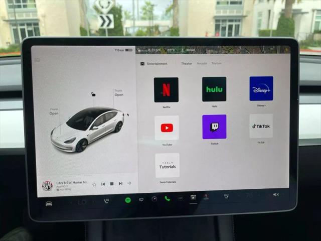 2022 Tesla Model 3 Rear-Wheel Drive