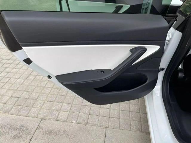 2022 Tesla Model 3 Rear-Wheel Drive