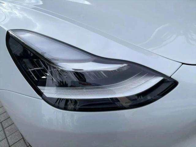 2022 Tesla Model 3 Rear-Wheel Drive