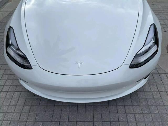2022 Tesla Model 3 Rear-Wheel Drive