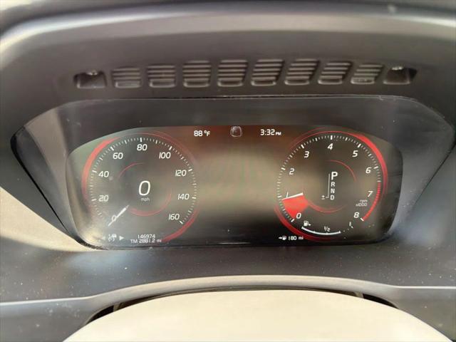 2019 Volvo XC90 T6 Momentum