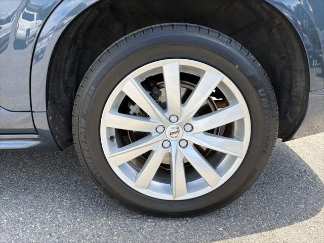 2019 Volvo XC90 T6 Momentum