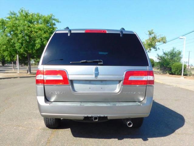 2008 Lincoln Navigator Base