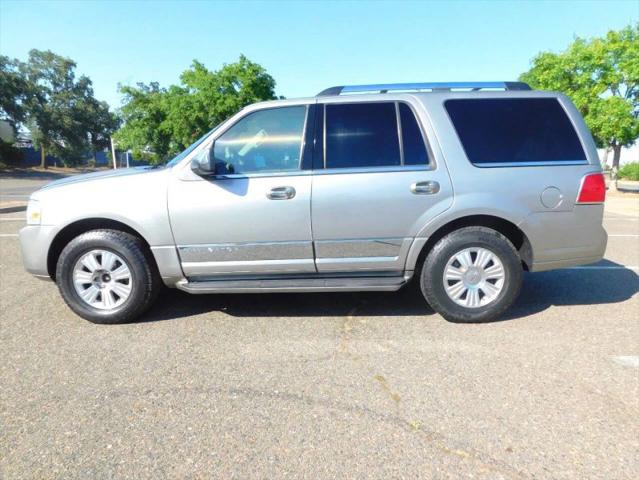 2008 Lincoln Navigator Base