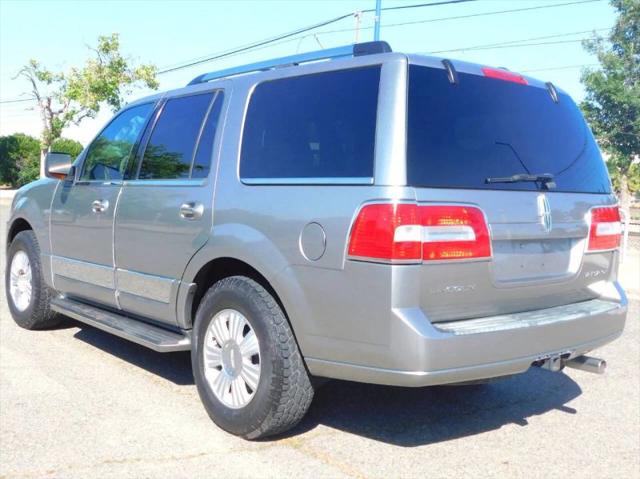 2008 Lincoln Navigator Base