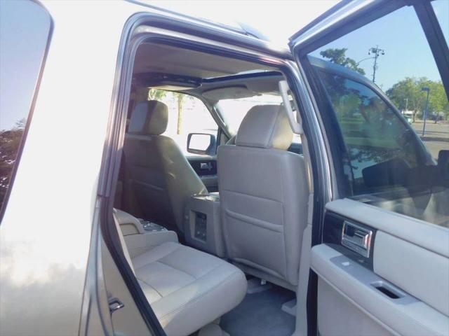 2008 Lincoln Navigator Base