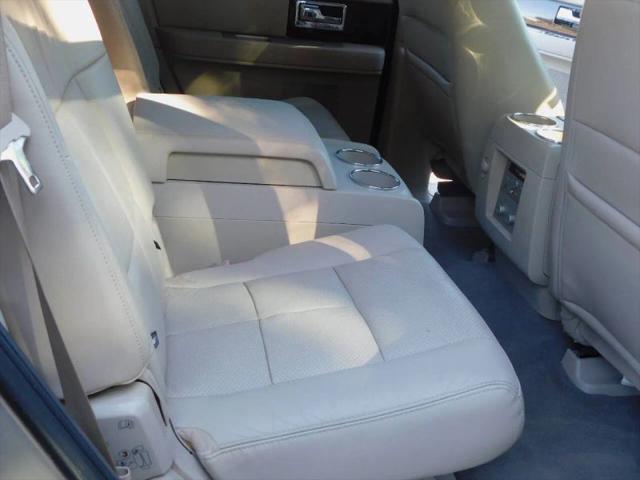 2008 Lincoln Navigator Base