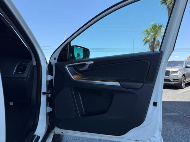 2017 Volvo XC60 T5 Inscription