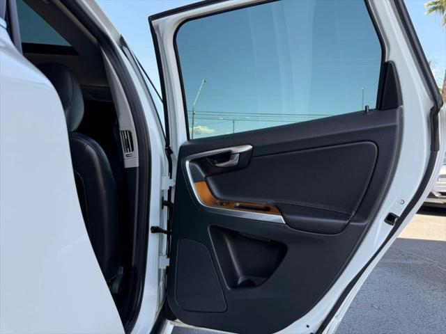 2017 Volvo XC60 T5 Inscription