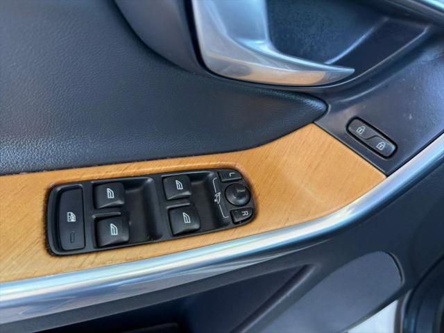 2017 Volvo XC60 T5 Inscription