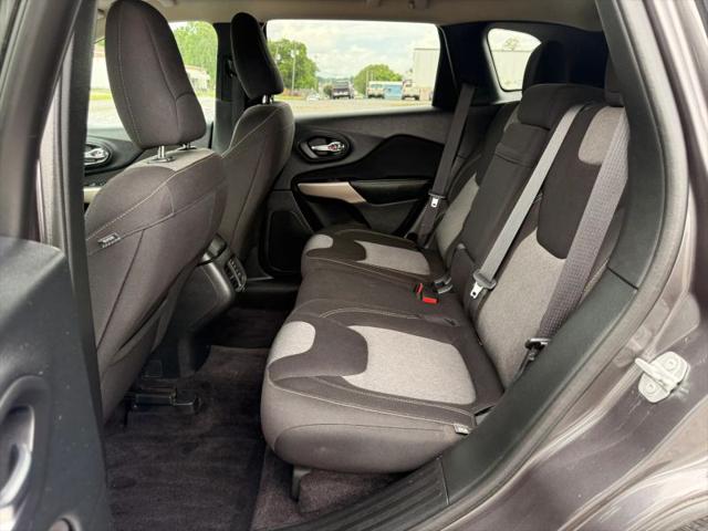 2017 Jeep Cherokee Altitude FWD