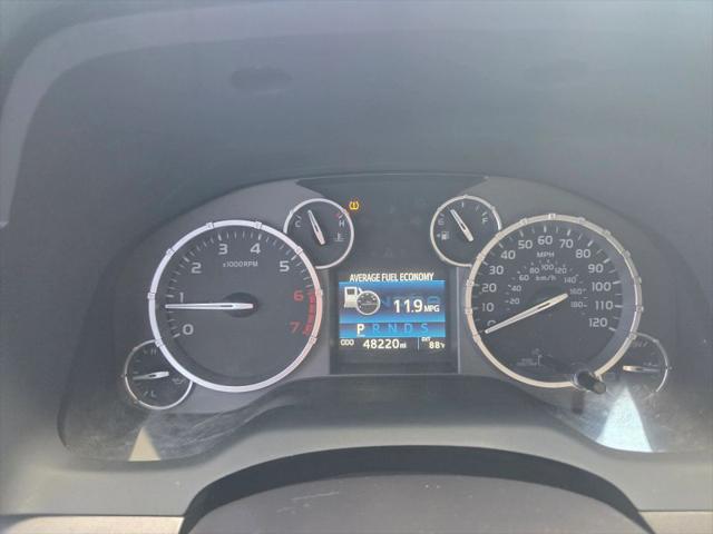 2017 Toyota Tundra SR5 5.7L V8