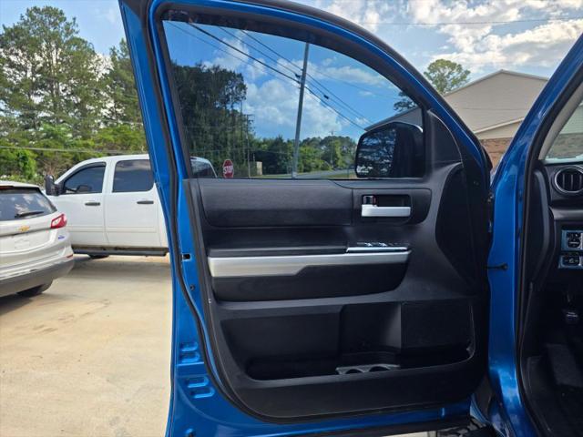2017 Toyota Tundra SR5 5.7L V8