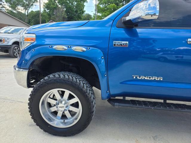 2017 Toyota Tundra SR5 5.7L V8