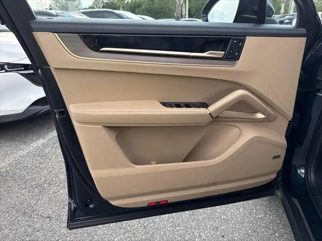 2024 Porsche Cayenne Cayenne